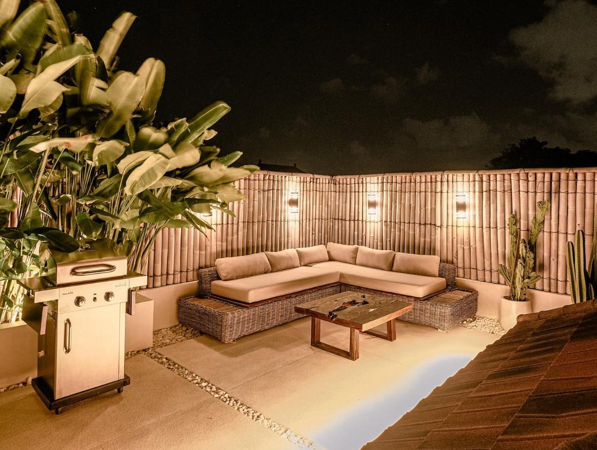 Sunset Palms Beach Villa จิมบาราน ภายนอก รูปภาพ