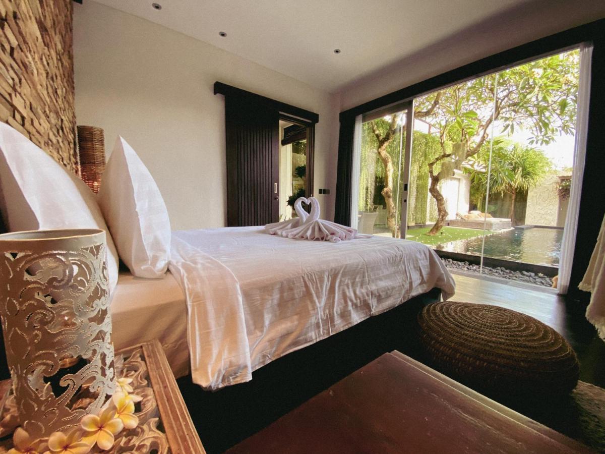 Sunset Palms Beach Villa จิมบาราน ภายนอก รูปภาพ